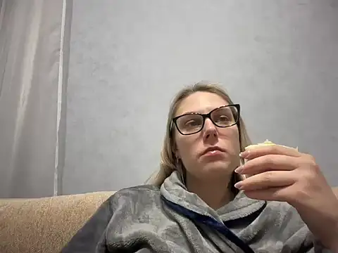 NikexPretty online show from November 26, 3:34 pm