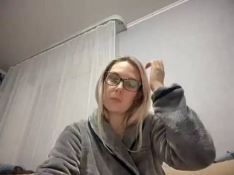 NikexPretty online show from November 18, 4:38 am