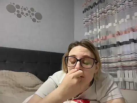 NikexPretty online show from April 9, 4:13 pm