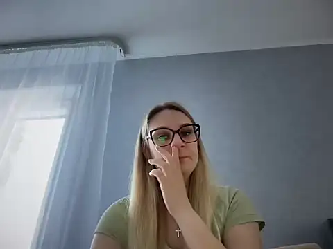 NikexPretty online show from April 23, 8:21 am