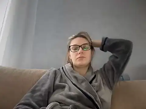 NikexPretty online show from November 22, 8:35 am