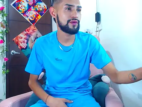 Snapshot of boybunnyerotic chatting on September 14, 12:00 am boybunnyerotic online show from September 14, 12:00 am