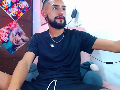 Snapshot of boybunnyerotic chatting on September 17, 3:41 am boybunnyerotic online show from September 17, 3:41 am