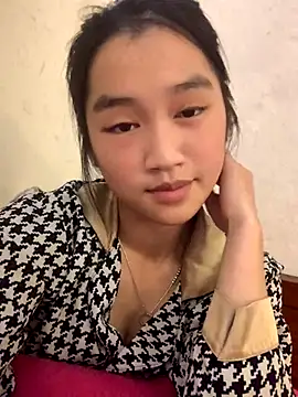 -Lie-06 online show from October 3, 1:12 pm