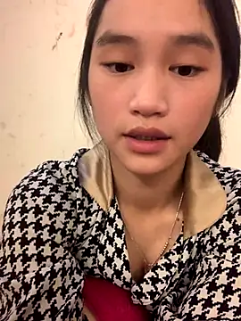 -Lie-06 online show from October 1, 1:59 pm