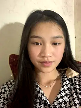 -Lie-06 online show from November 8, 10:30 am