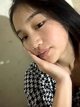 -Lie-06 online show from November 8, 11:52 pm