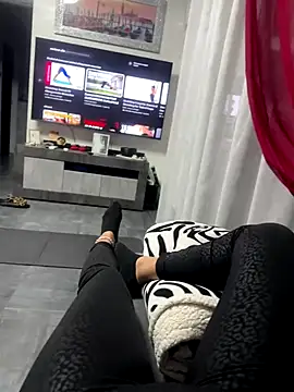 BabyLeopard online show from October 22, 6:29 pm