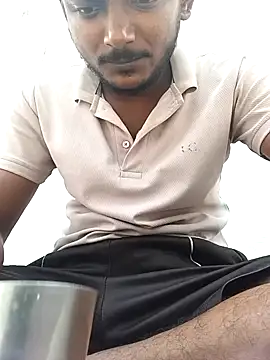 Snapshot of shektiwari chatting on May 13, 4:52 am shektiwari online show from May 13, 4:52 am