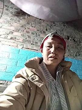 me-cute online show from December 1, 11:05 pm