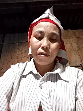 me-cute online show from December 22, 11:43 am