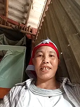 me-cute online show from November 15, 8:40 am