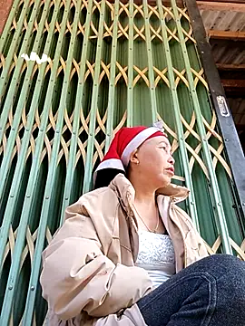 me-cute online show from December 1, 1:39 am