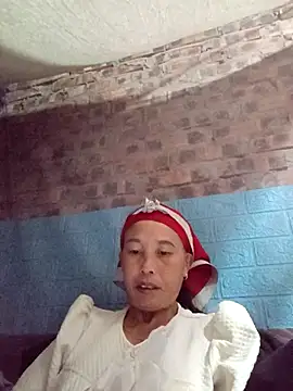 me-cute online show from November 5, 7:50 pm