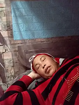 me-cute online show from November 17, 4:33 pm