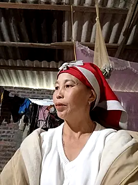 me-cute online show from October 24, 11:37 pm