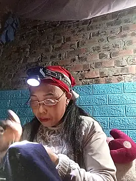 me-cute online show from January 8, 2:01 pm