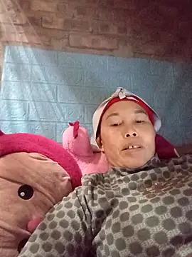 me-cute online show from November 23, 1:32 pm