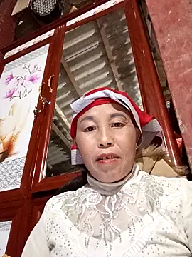 me-cute online show from November 12, 1:37 pm