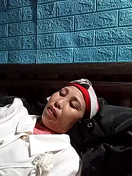 me-cute online show from January 11, 3:52 pm