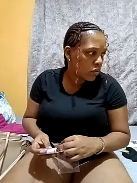 HappygalTheQueen online show from November 1, 5:40 pm