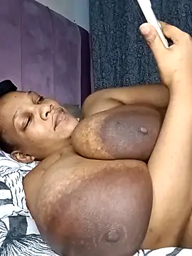 HappygalTheQueen online show from February 15, 6:18 pm