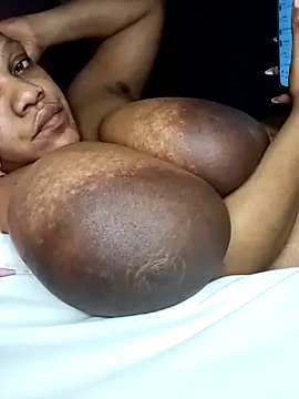 HappygalTheQueen online show from March 12, 10:36 pm