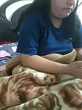 Snapshot of payal_261072_ chatting on December 14, 9:53 pm payal 261072 online show from December 14, 9:53 pm