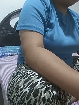 Snapshot of payal_261072_ chatting on June 11, 3:58 am payal 261072 online show from June 11, 3:58 am