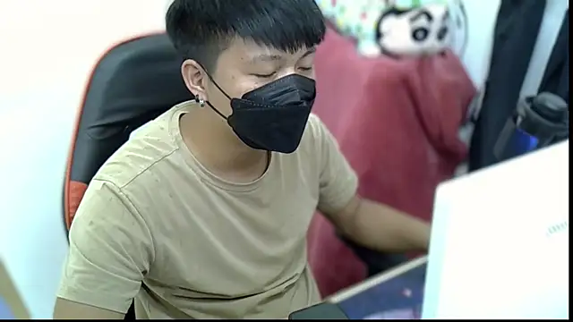 zhu000000 online show from September 23, 6:53 am