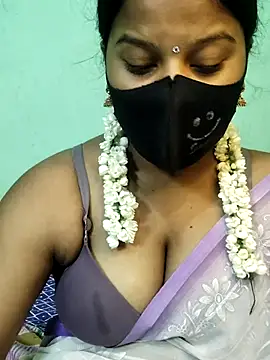 Shneeha le online show from October 27, 6:09 pm