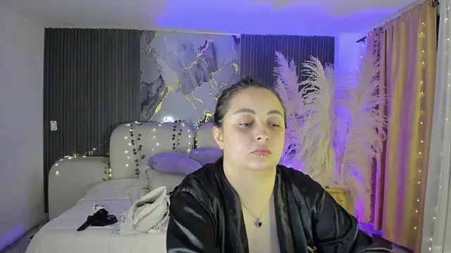 SarahCastro1  online show from April 9, 4:03 am