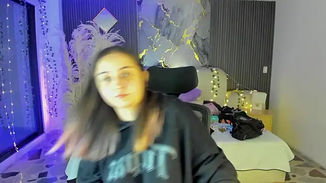 SarahCastro1  online show from February 7, 4:09 am