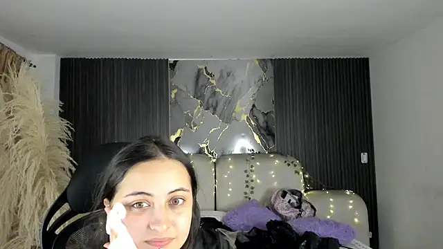Snapshot of SarahCastro1_ chatting on July 9, 3:51 am SarahCastro1 online show from July 9, 3:51 am