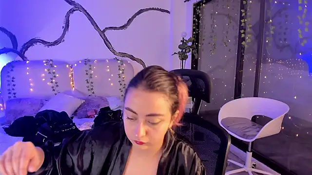 Snapshot of SarahCastro1_ chatting on November 1, 4:41 am SarahCastro1 online show from November 1, 4:41 am