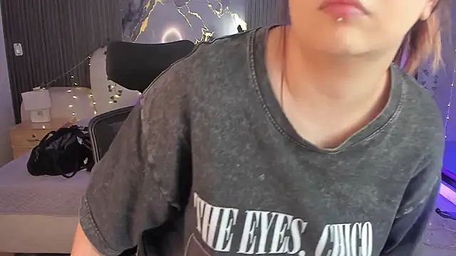 SarahCastro1  online show from February 22, 4:59 am