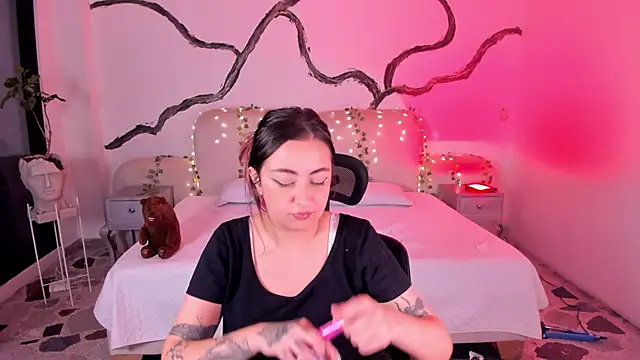 SarahCastro1  online show from September 18, 4:26 am