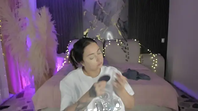 SarahCastro1  online show from March 29, 5:09 am