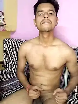 fcukboiiiii69 online show from December 17, 5:40 pm