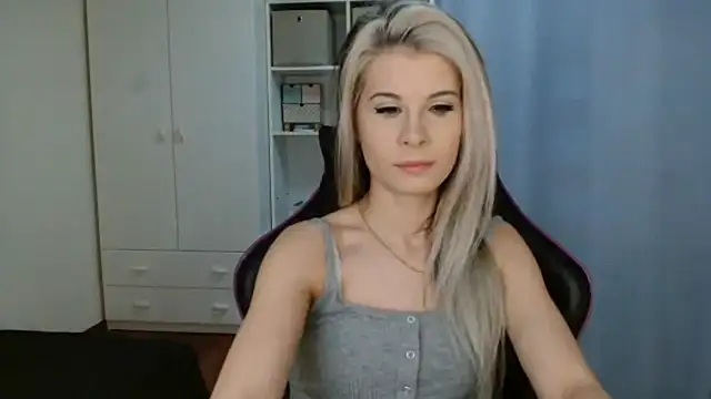 KristineGlow online show from April 24, 6:15 am
