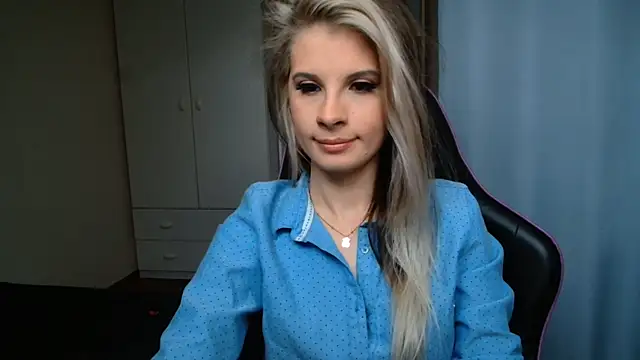 KristineGlow online show from June 16, 6:24 am