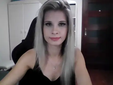 Snapshot of KristineGlow chatting on September 23, 8:16 pm KristineGlow online show from September 23, 8:16 pm