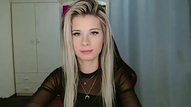 KristineGlow online show from October 30, 7:22 pm