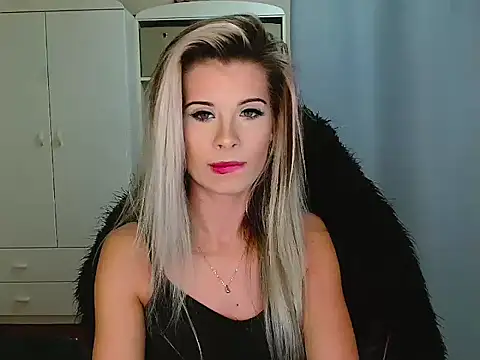 KristineGlow online show from November 28, 7:19 am