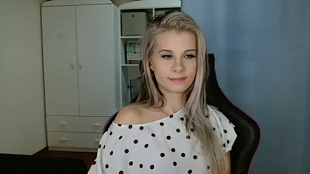 KristineGlow online show from March 27, 8:26 am