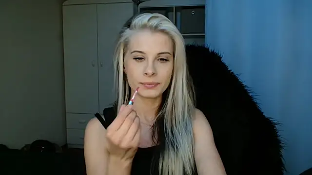 KristineGlow online show from July 9, 2:16 pm