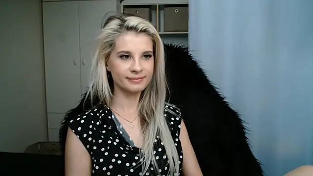 KristineGlow online show from July 2, 6:25 pm