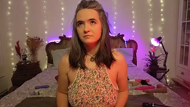 SilkenSin online show from March 8, 8:50 am