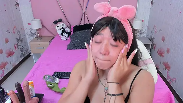 SafiroAgataaa online show from October 23, 10:30 pm