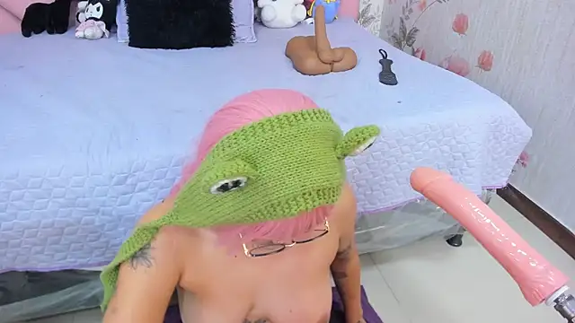 SafiroAgataaa online show from February 9, 6:33 am